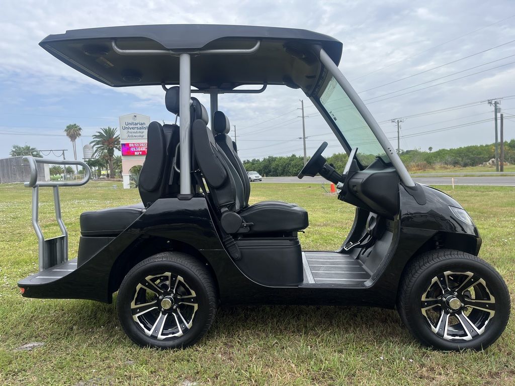 2022 Evolution Electric Vehicles D3 Greenpoint Golf Carts